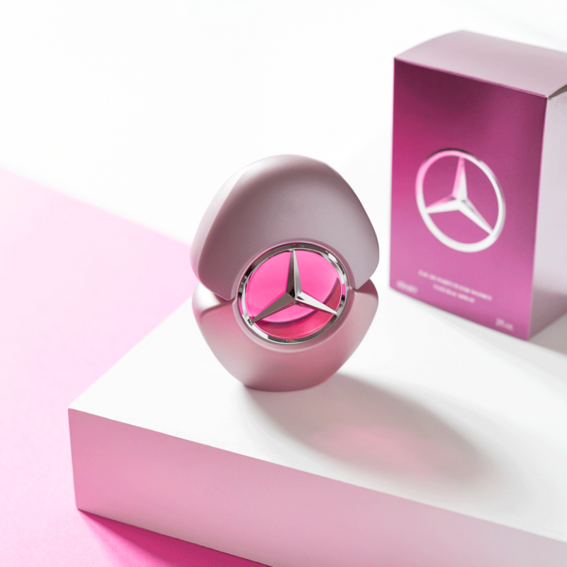 MERCEDES-BENZ WOMAN IN RED perfume by Mercedes-Benz – Wikiparfum